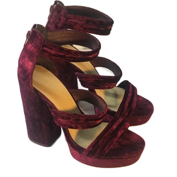 Charlotte Russe 🅝🅦🅞🅣 Burgundy Velvet Platforms Size 9 US - Picture 4 of 11